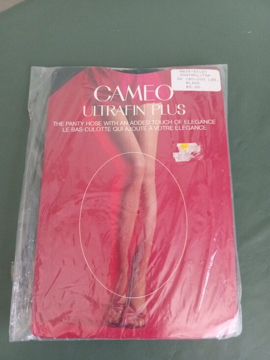Cameo Ultrafine Plus Panty Hose Stocking 70's Night Shade 160-200 lbs Vintage - Picture 1 of 10